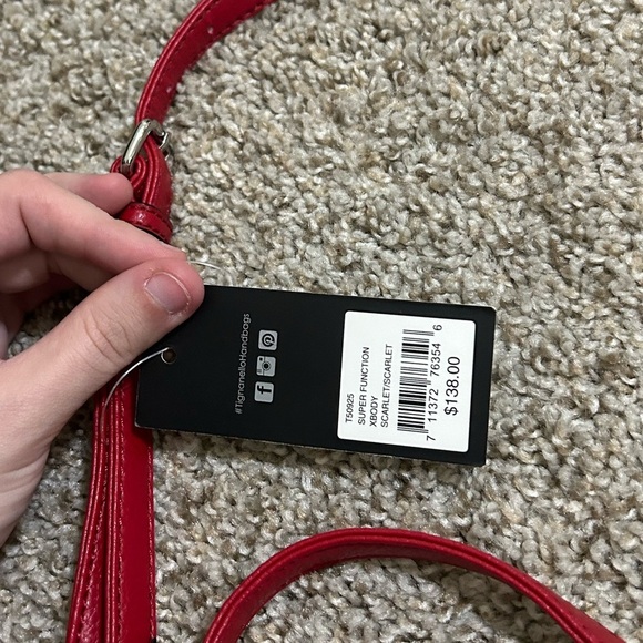 NWT Tignanello Genuine Leather Organizer Red Crossbody Bag Women’s Lined Pocket - Picture 13 of 14